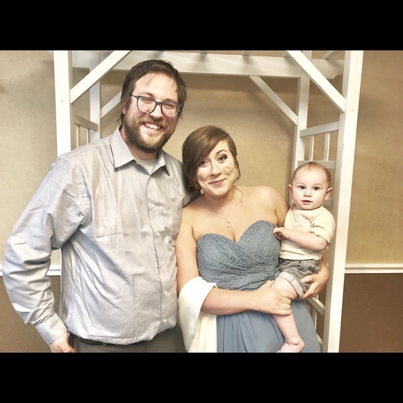 Meet your Posher, Krystal ☺️ - Picture 3 of 3